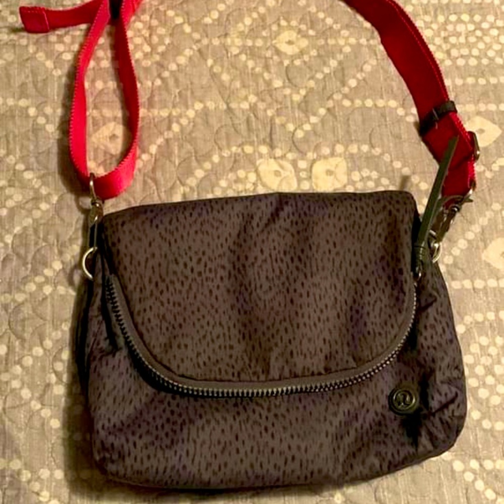 Lululemon CrossBody bag